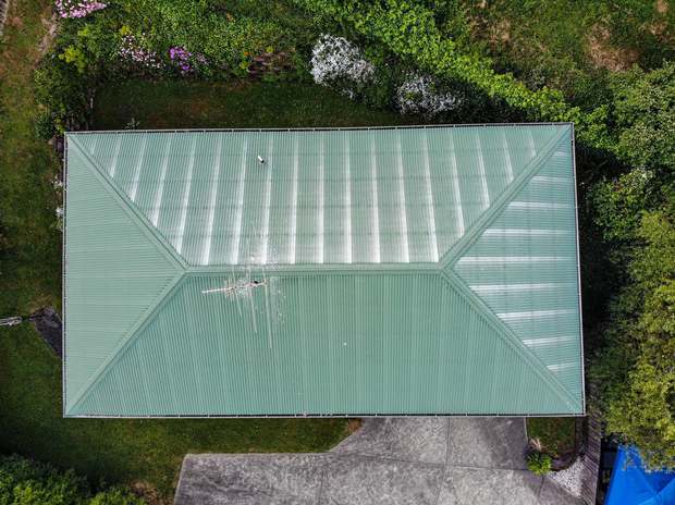 Chalked green sheeting, from directly above before